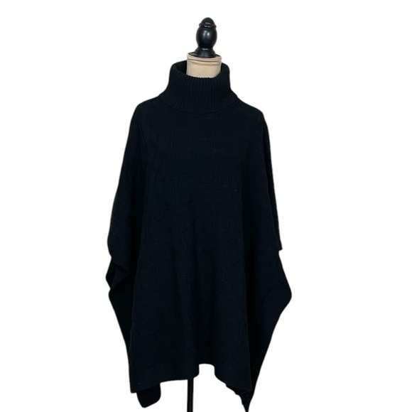 NWT Coach Signature Knit Poncho (K-1) - Picture 6 of 15